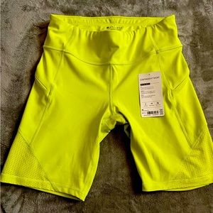Athleta Contender 9” Short- Neon Yellow/Green